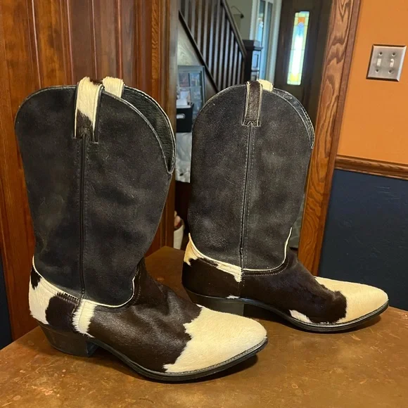 Cowhide cowboy boots - Picture 14 of 14